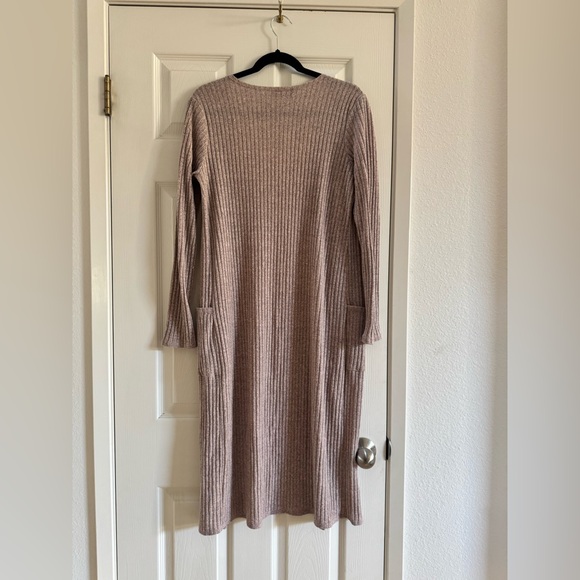 Long Ribbed Knit Cardigan - Picture 3 of 3